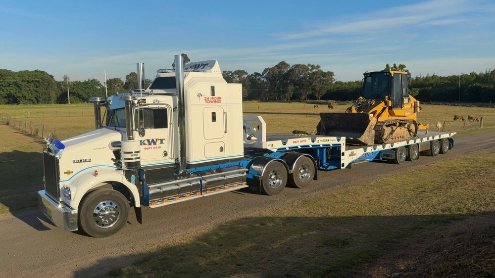 KWT low loader carrying an oversized load