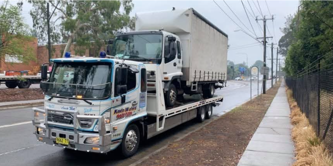 Semi-trailer heavy recovery, Greater Sydney